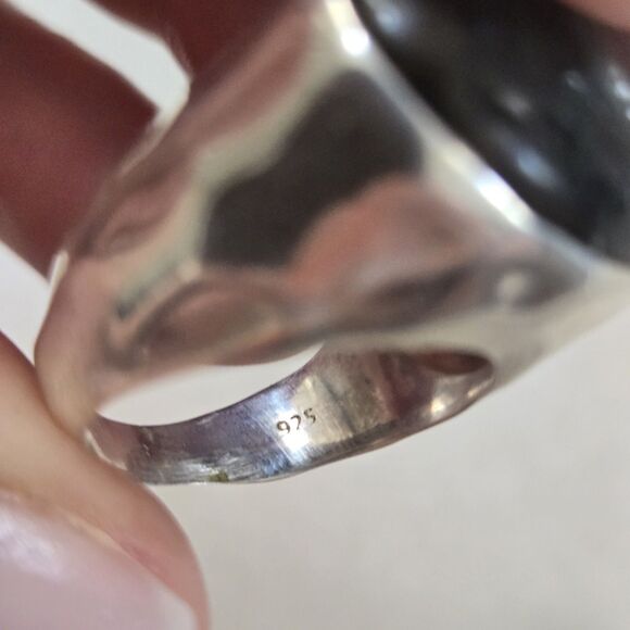 Silver 925 Hand Made Labradorite Blue Oval Large Hammered Band Ring Size 6.5 - Picture 8 of 12